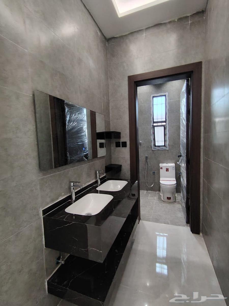 فيلا 7 غرف في الصفوة 30