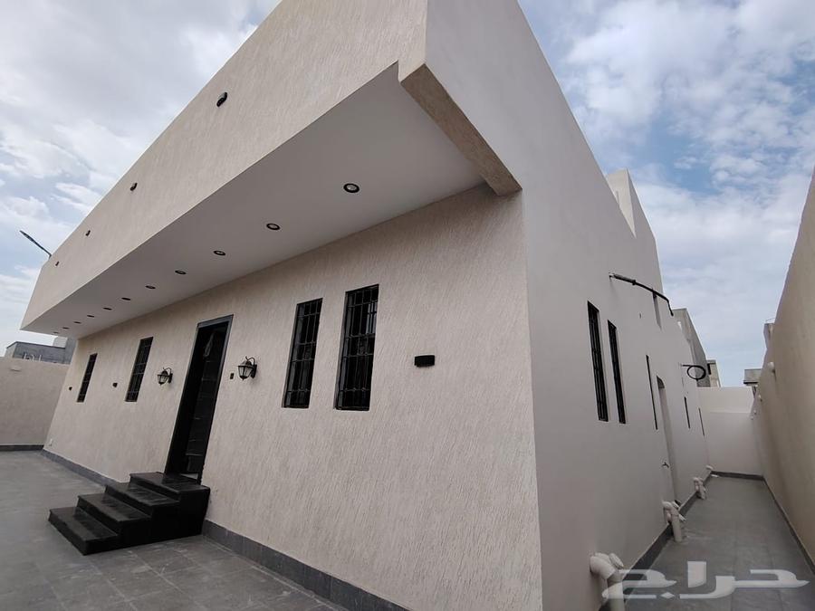 فيلا 7 غرف في الصفوة 10
