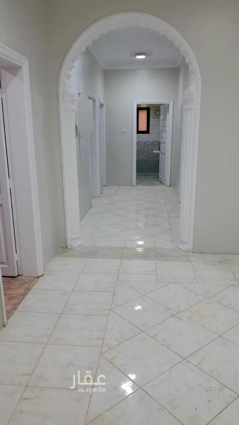 شقة 5 غرف في الربوة 8