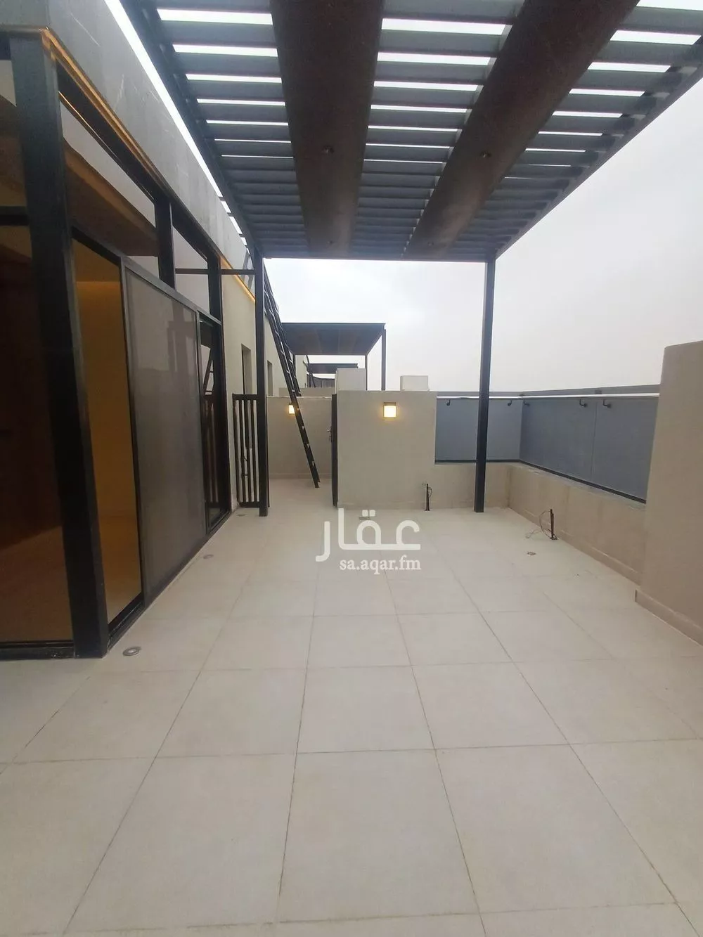 فيلا 4 غرف في النرجس 7