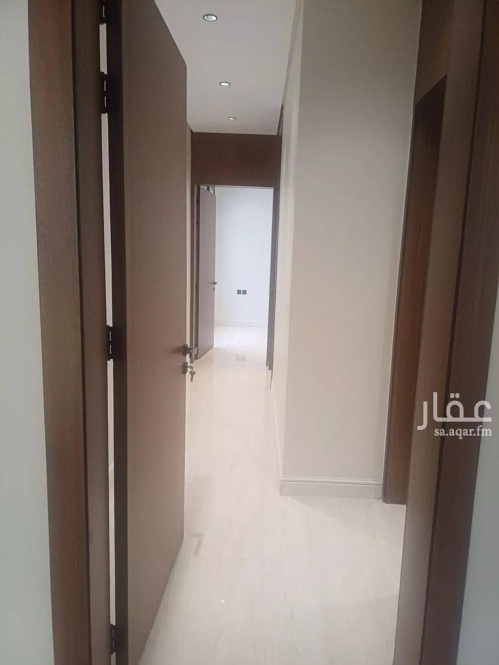 فيلا 4 غرف في النرجس 8