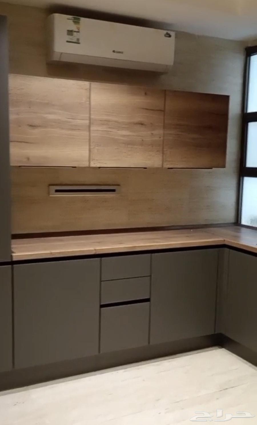 شقة 5 غرف في احد 7