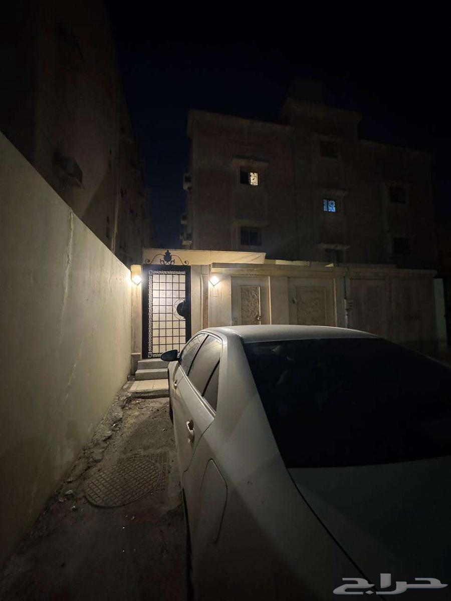 شقة 5 غرف في النور 5