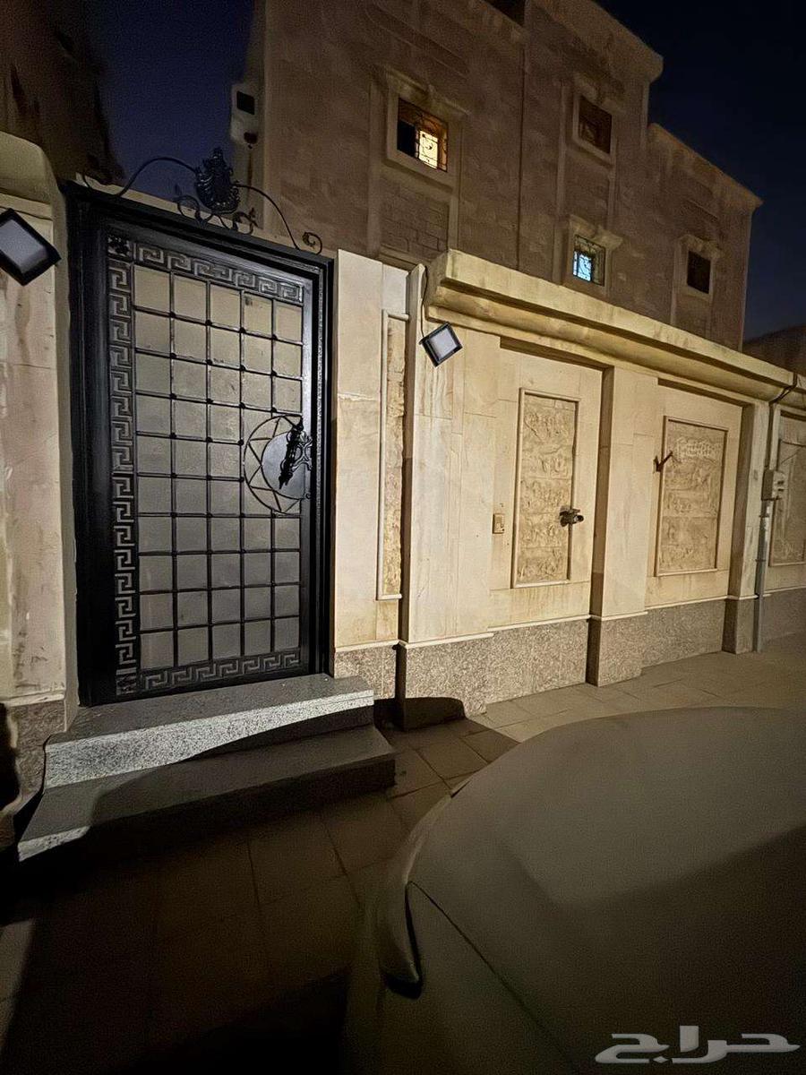 شقة 5 غرف في النور 7