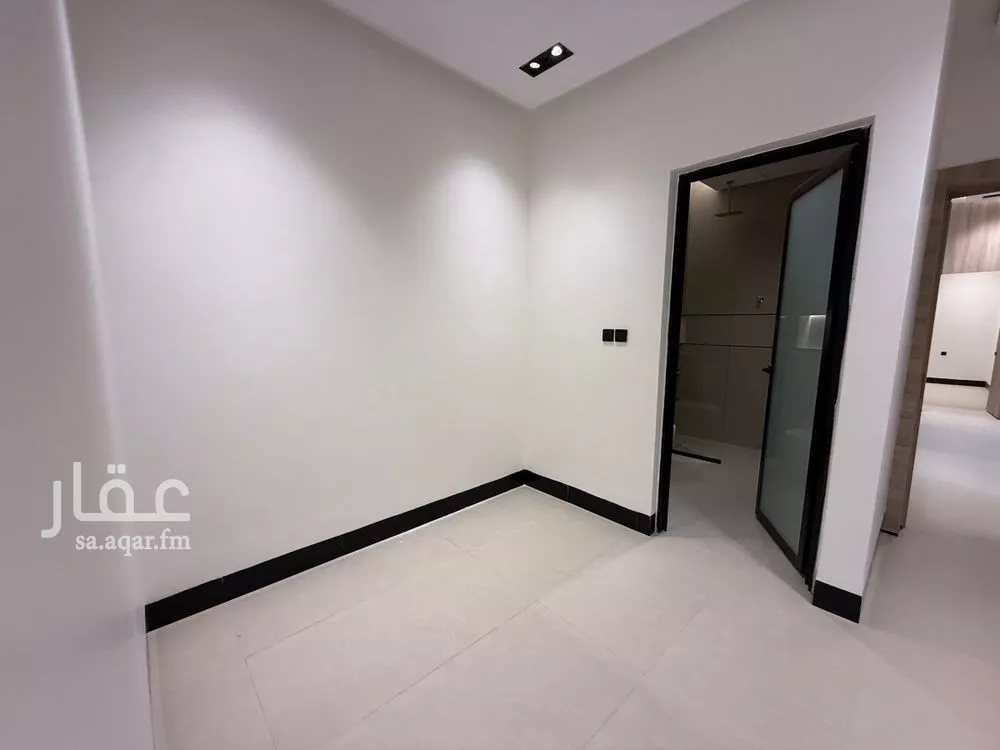 فيلا 5 غرف في الرمال 9