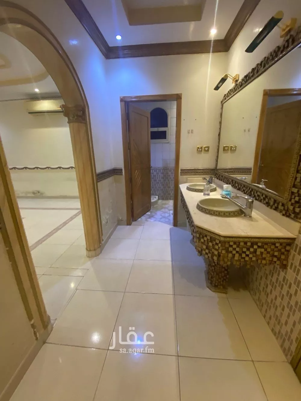 دور 4 غرف في المونسية 15