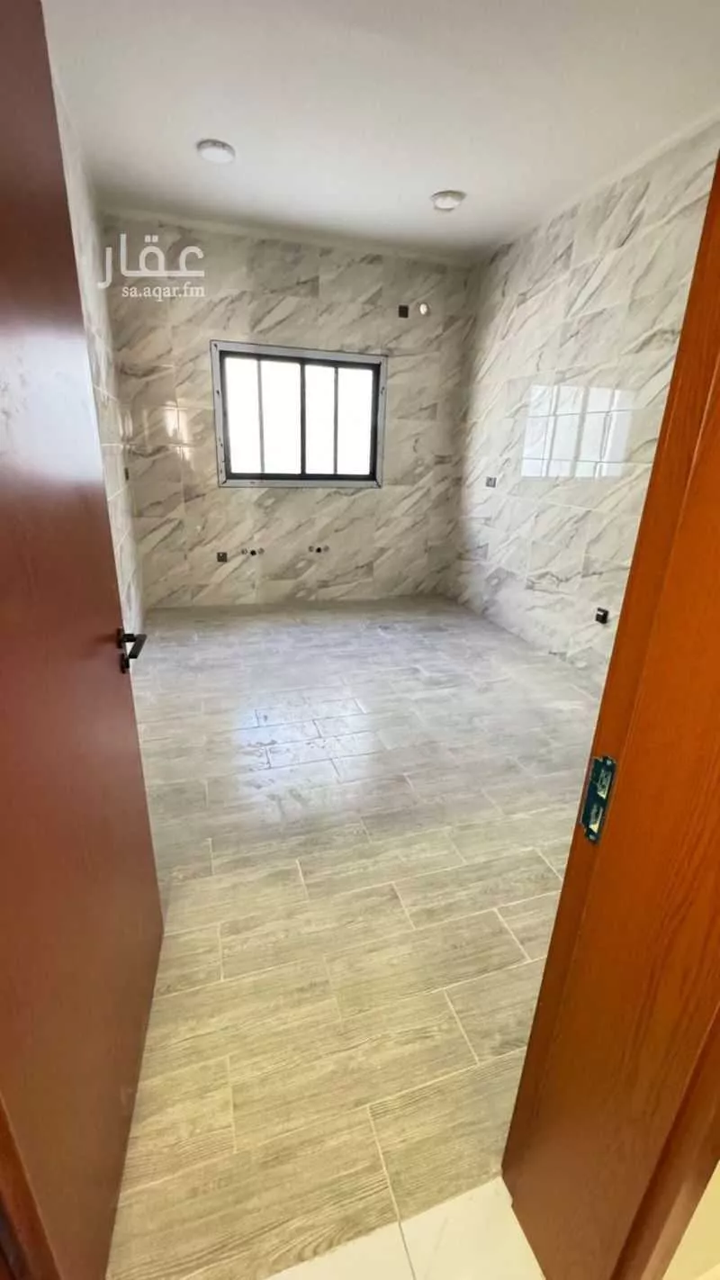 فيلا 8 غرف في الشرق 29