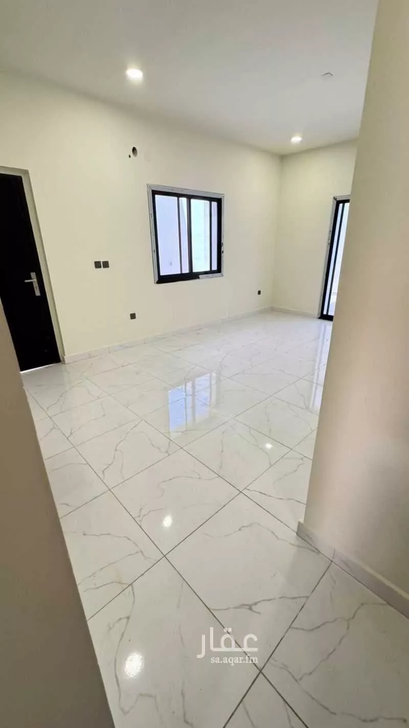 فيلا 8 غرف في الشرق 6