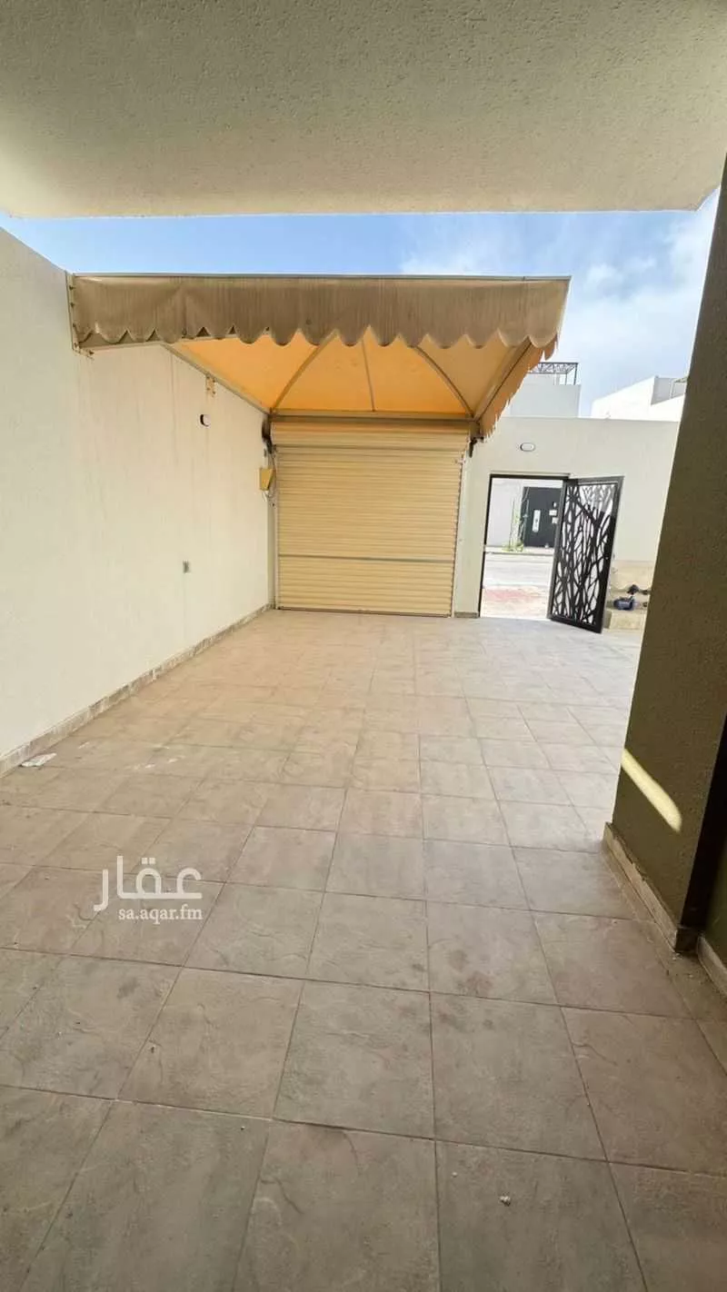 فيلا 8 غرف في الشرق 4