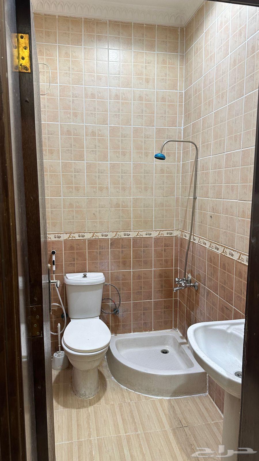 شقة 41 غرف في المعابدة 9