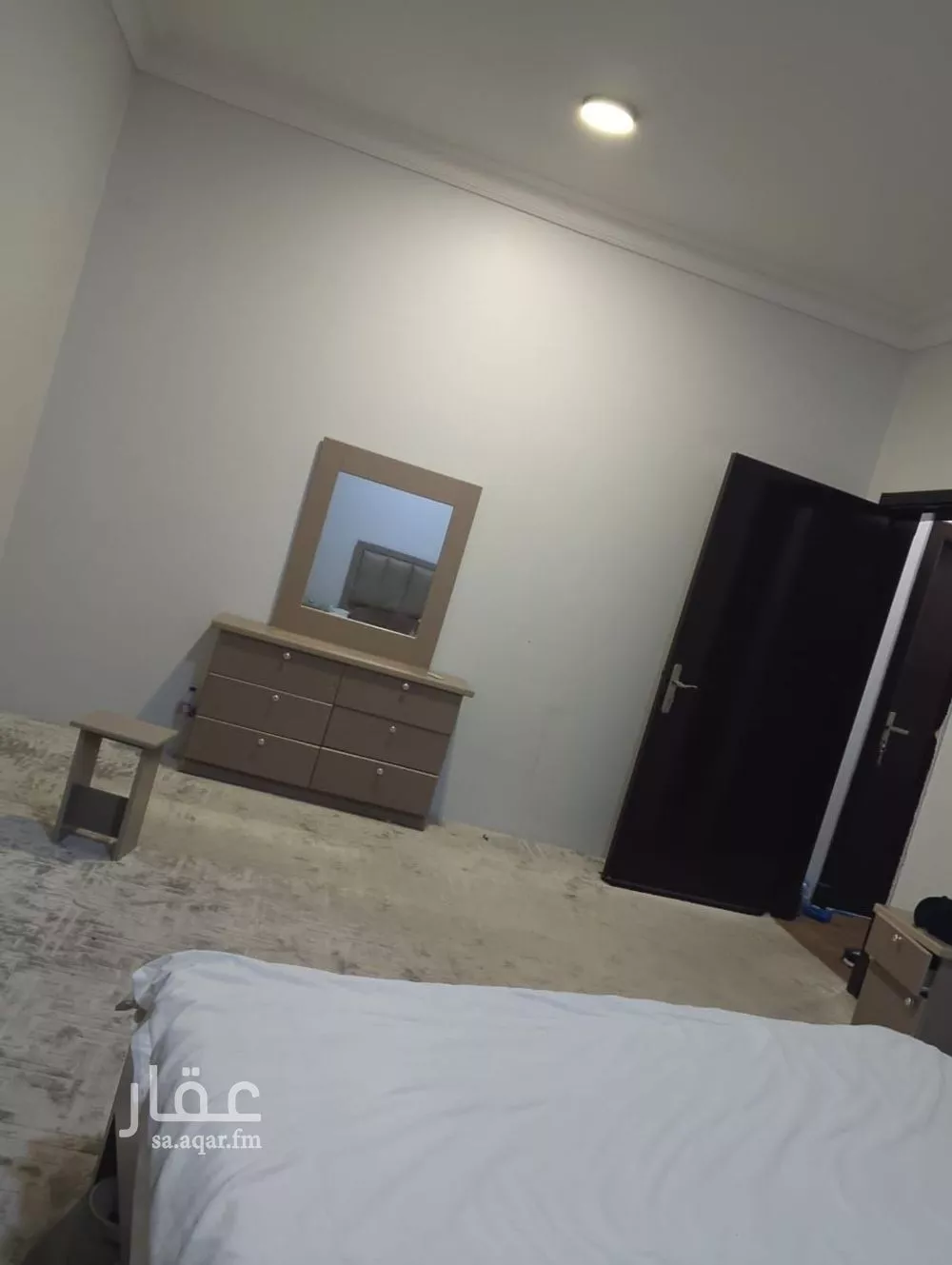 شقة 1 غرف في اليمامة 9