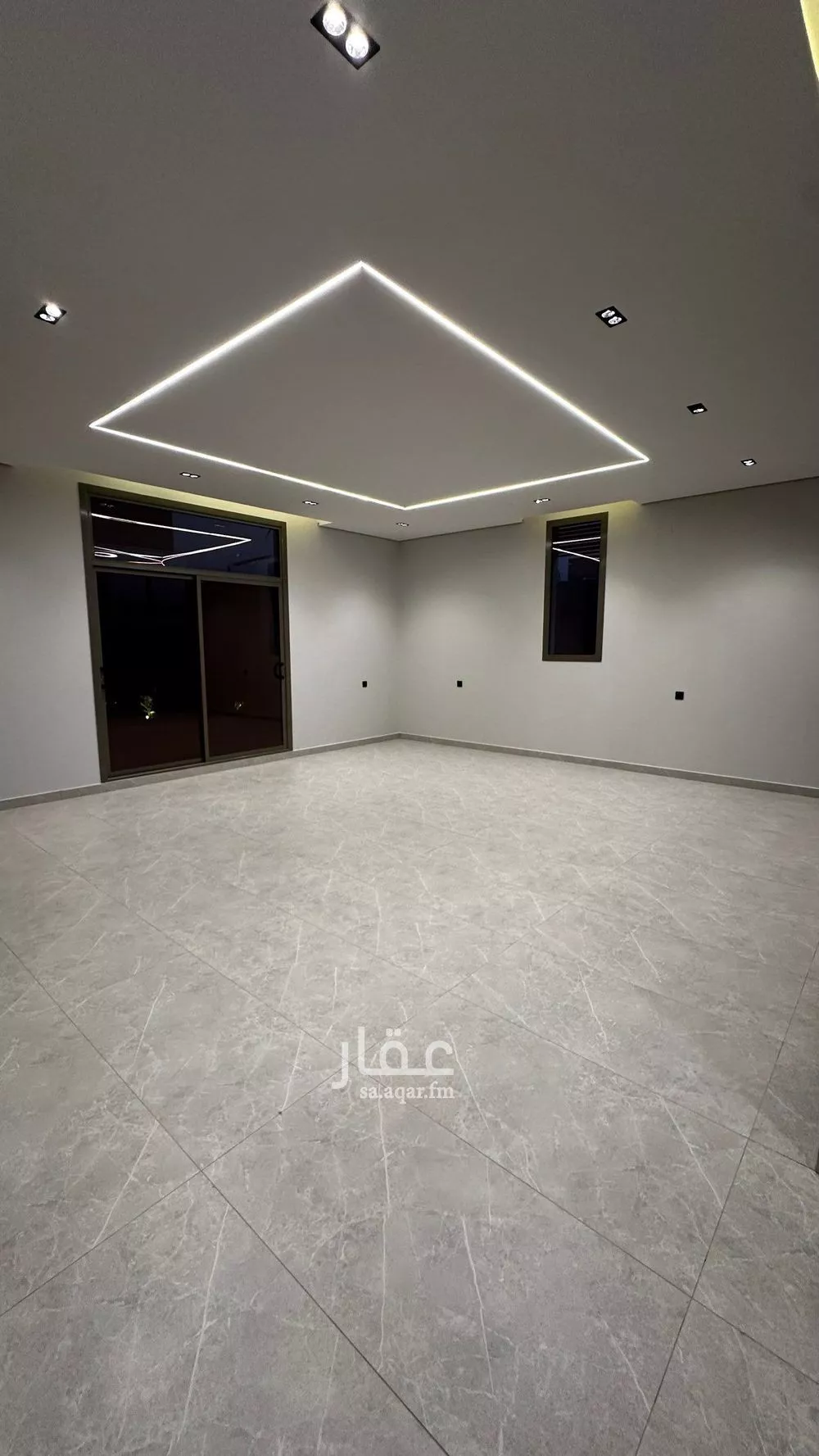 فيلا 6 غرف في المهدية 5