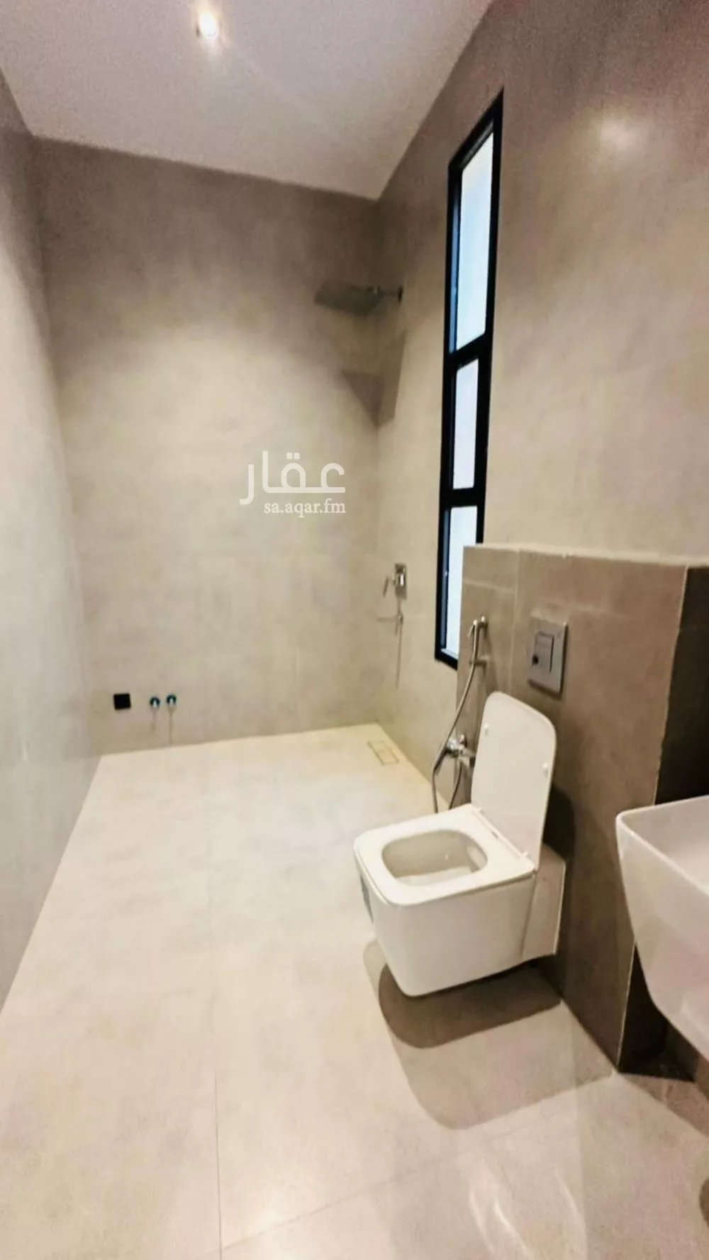 فيلا 13 غرف في النرجس 25