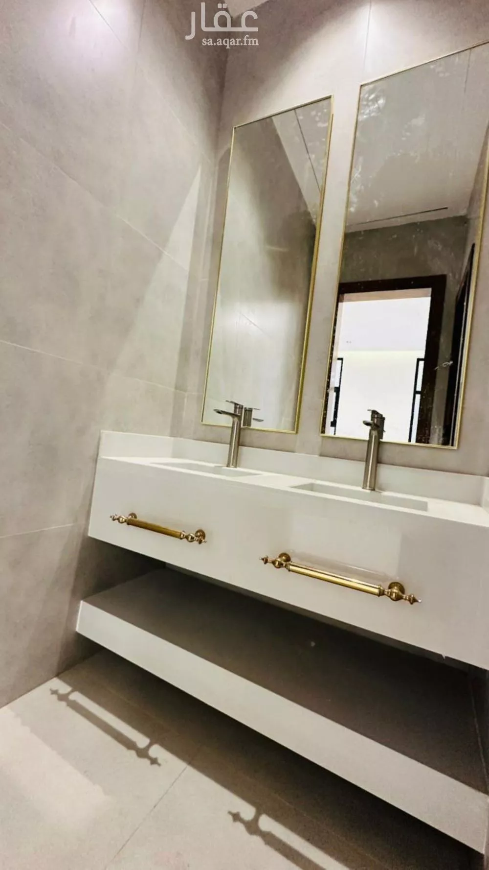 فيلا 13 غرف في النرجس 6