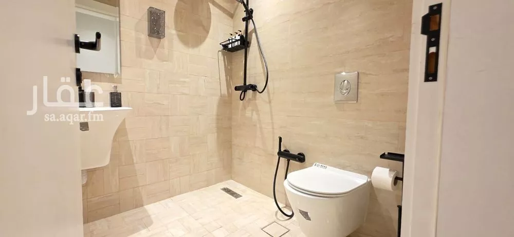 3 bedroom apartment in Al Malqa 11