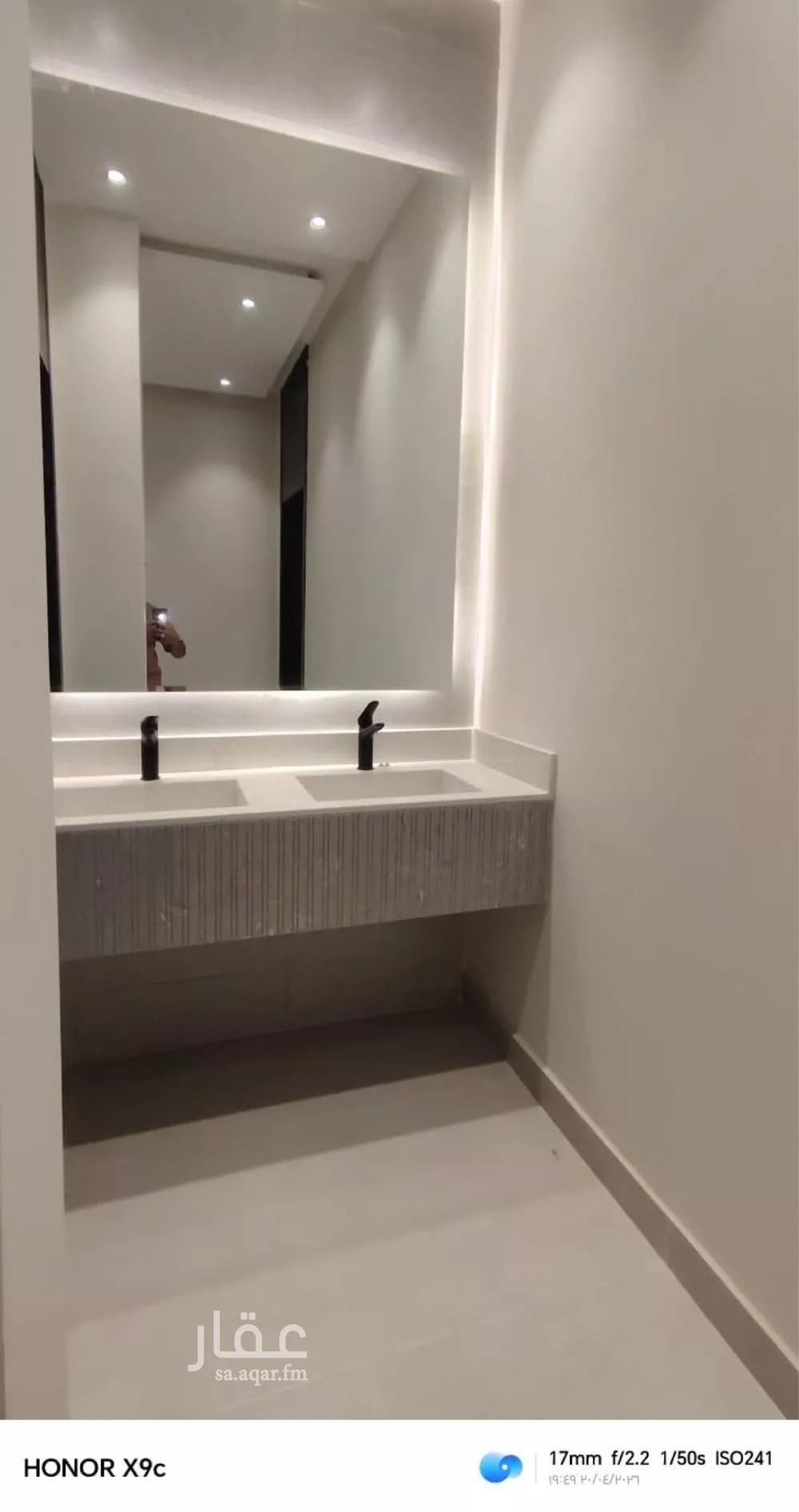 فيلا 6 غرف في الفروسية 3