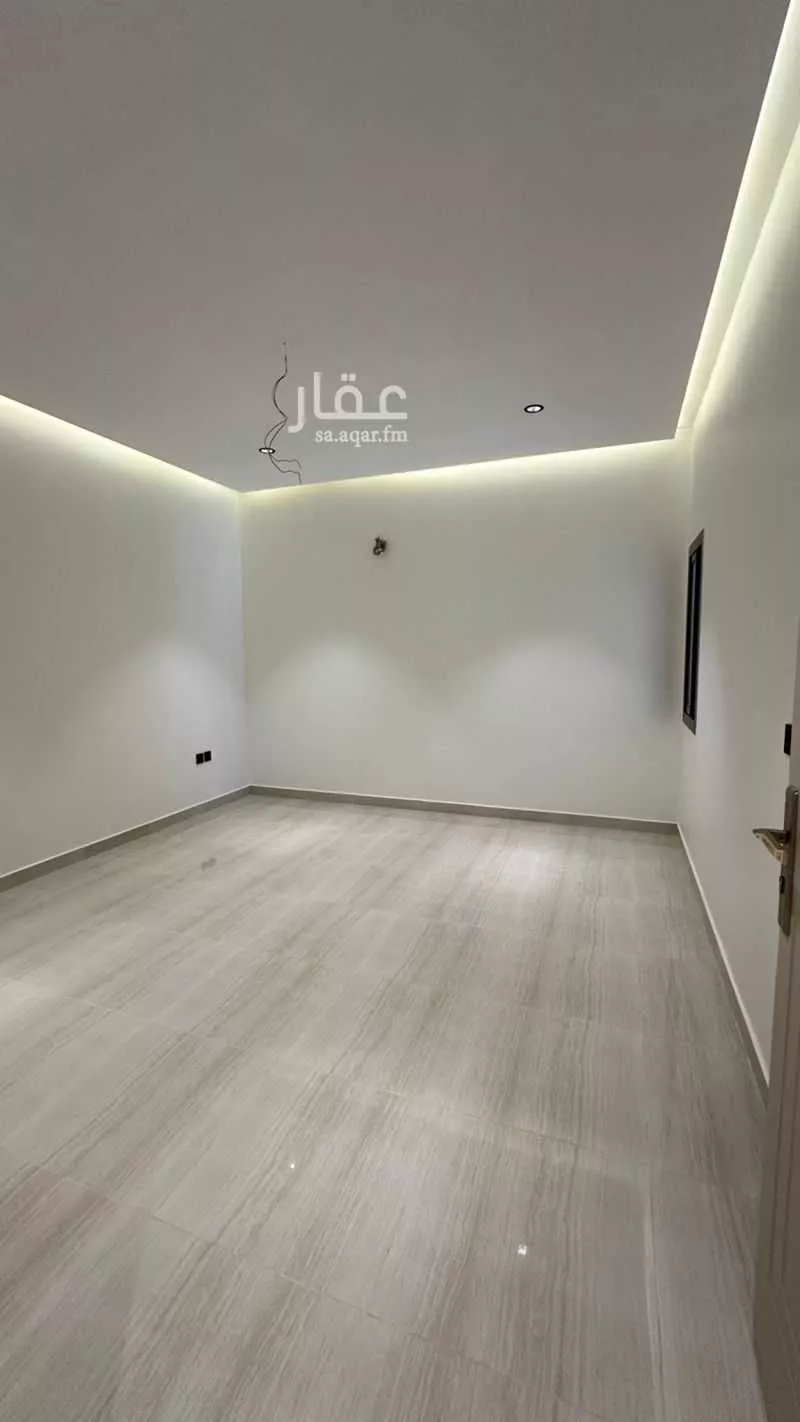 فيلا 11 غرف في الملك فهد 6