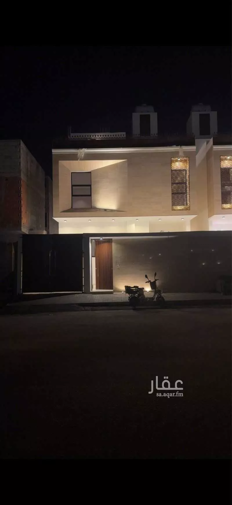 فيلا 11 غرف في الملك فهد 9