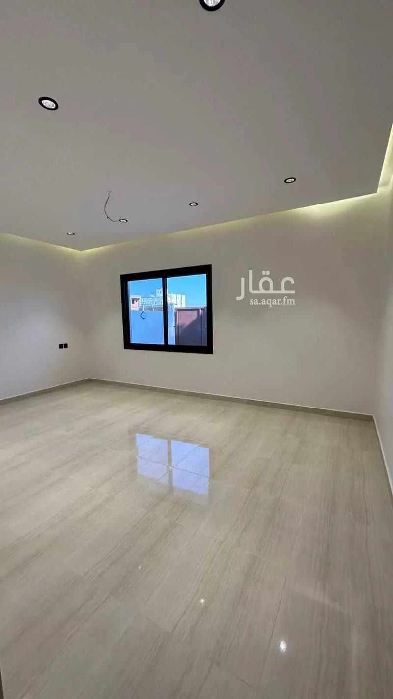 فيلا 11 غرف في الملك فهد 10