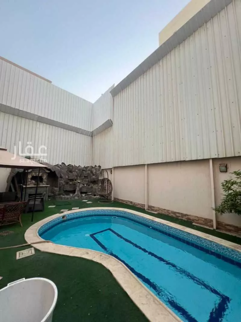 فيلا 12 غرف في النعيم 12