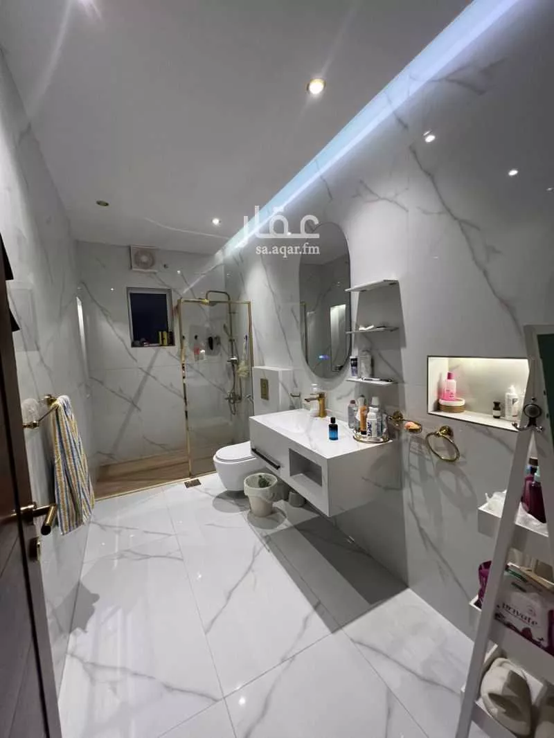 فيلا 12 غرف في النعيم 14