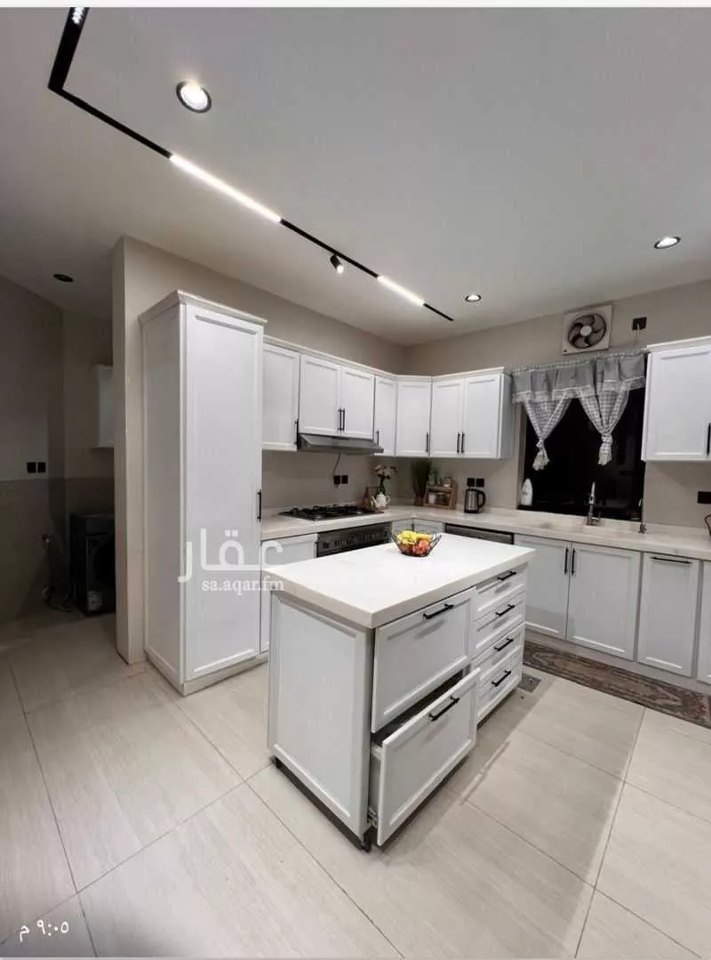 شقة 14 غرف في الصالحية 4