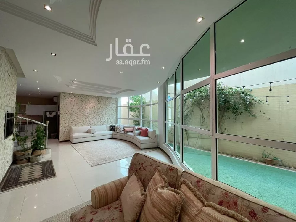 فيلا 5 غرف في التعاون 14