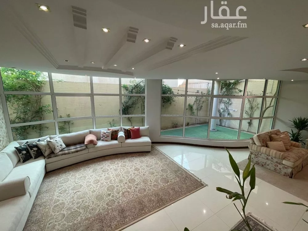 فيلا 5 غرف في التعاون 17