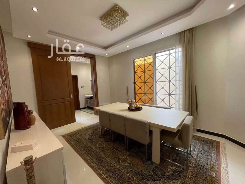 فيلا 5 غرف في التعاون 9