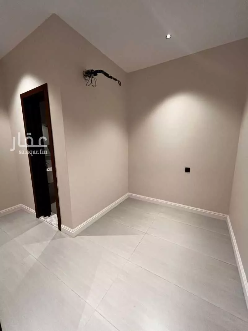 فيلا 6 غرف في الياقوت 14