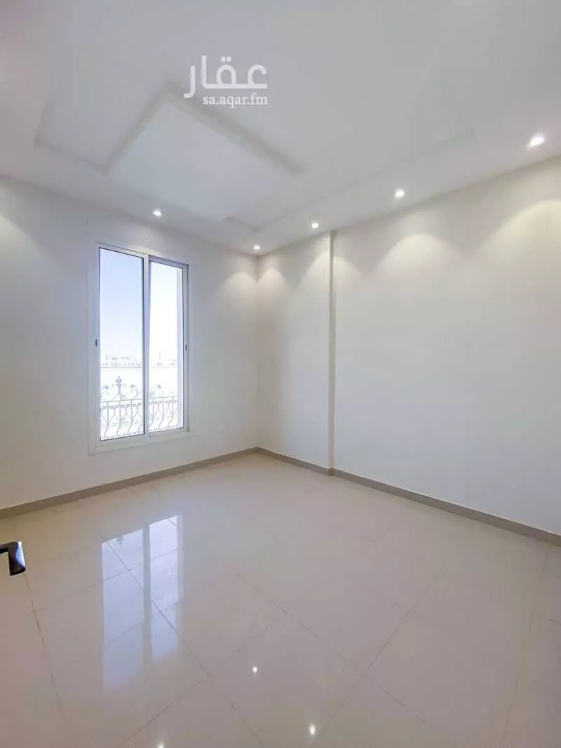 شقة 3 غرف في الملقا 16