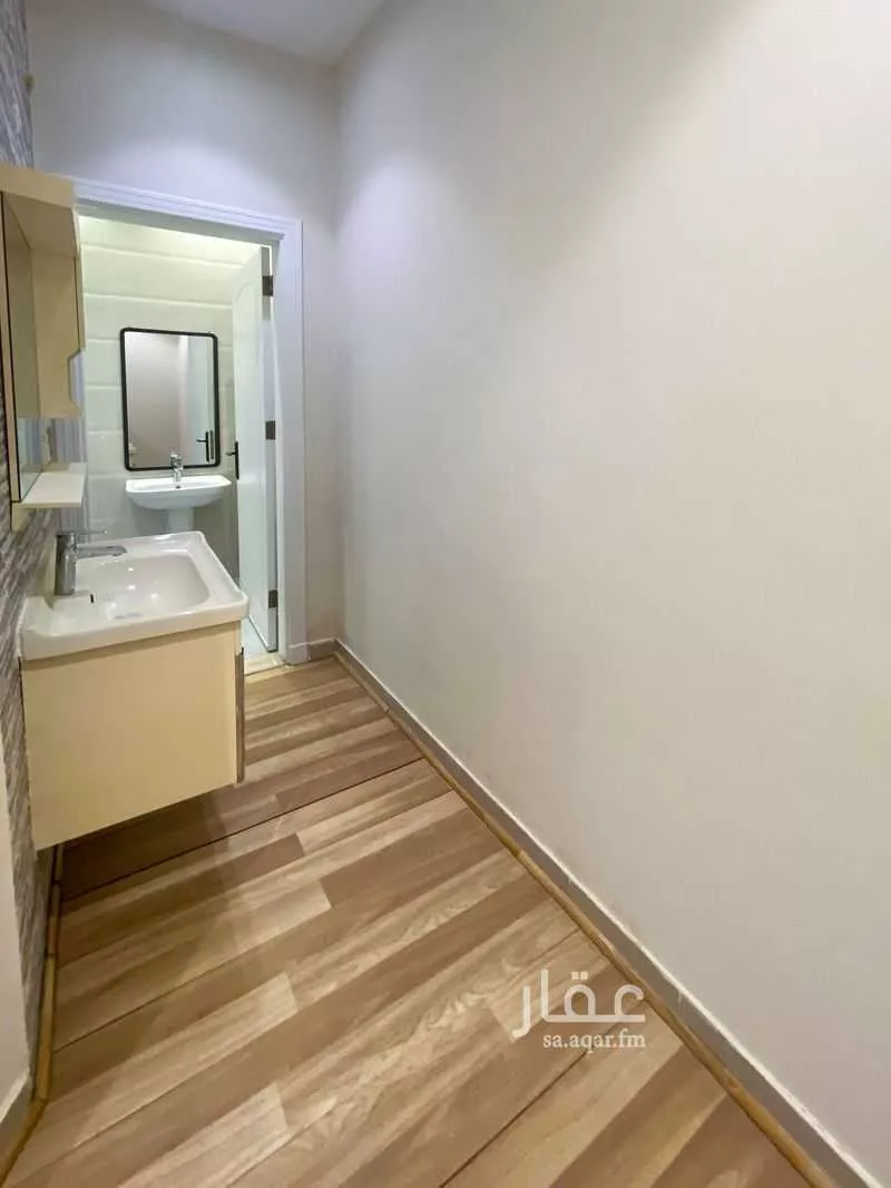 شقة 3 غرف في الملقا 4