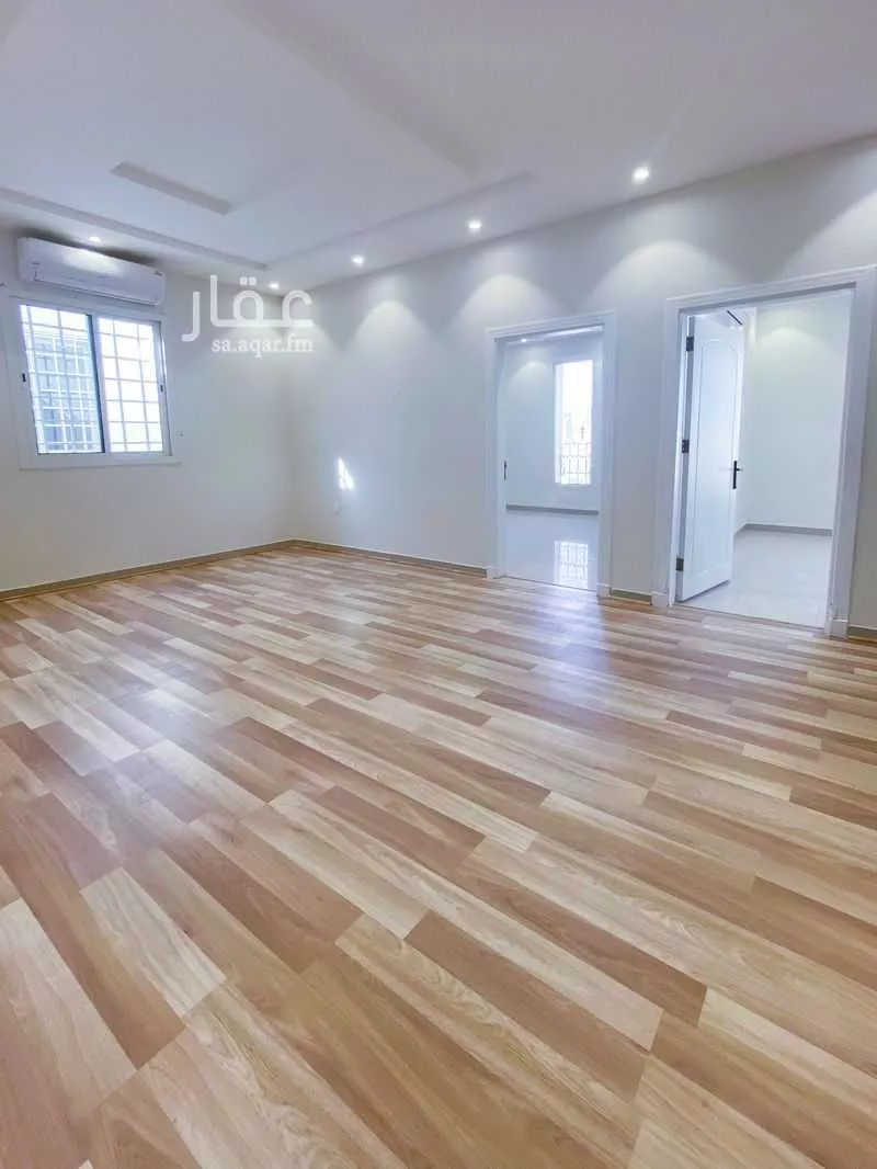 شقة 3 غرف في الملقا 8