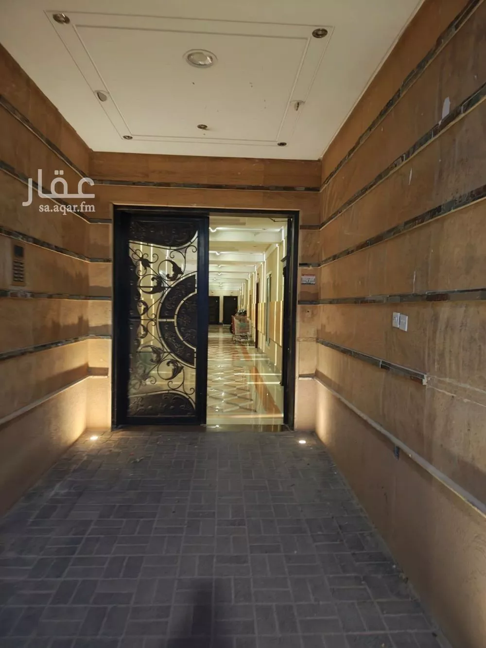 شقة 4 غرف في النخيل 2