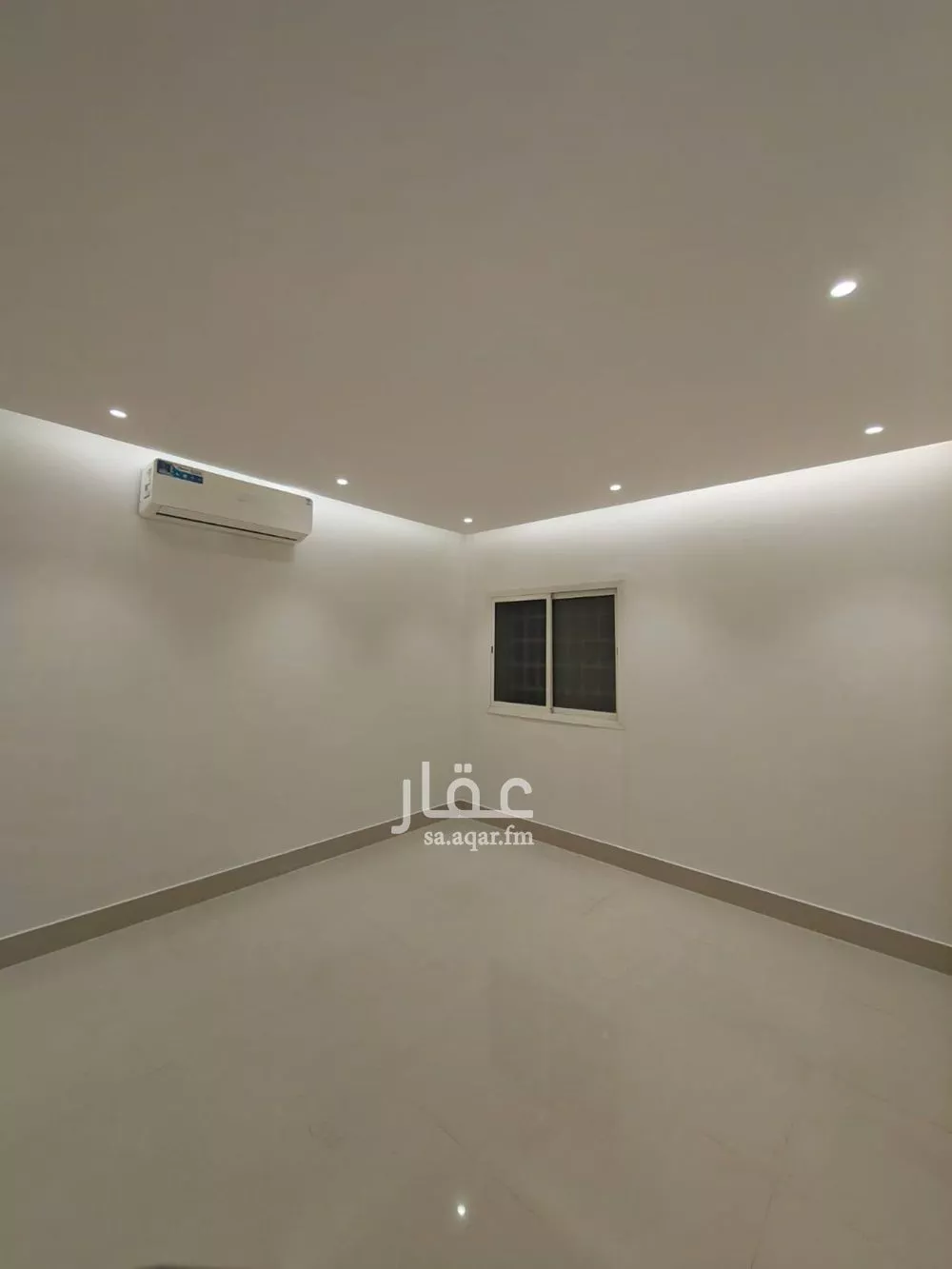 شقة 4 غرف في النخيل 10