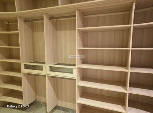 شقة 5 غرف في الروضة 7