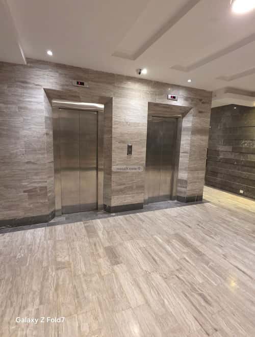 شقة 5 غرف في الروضة 8