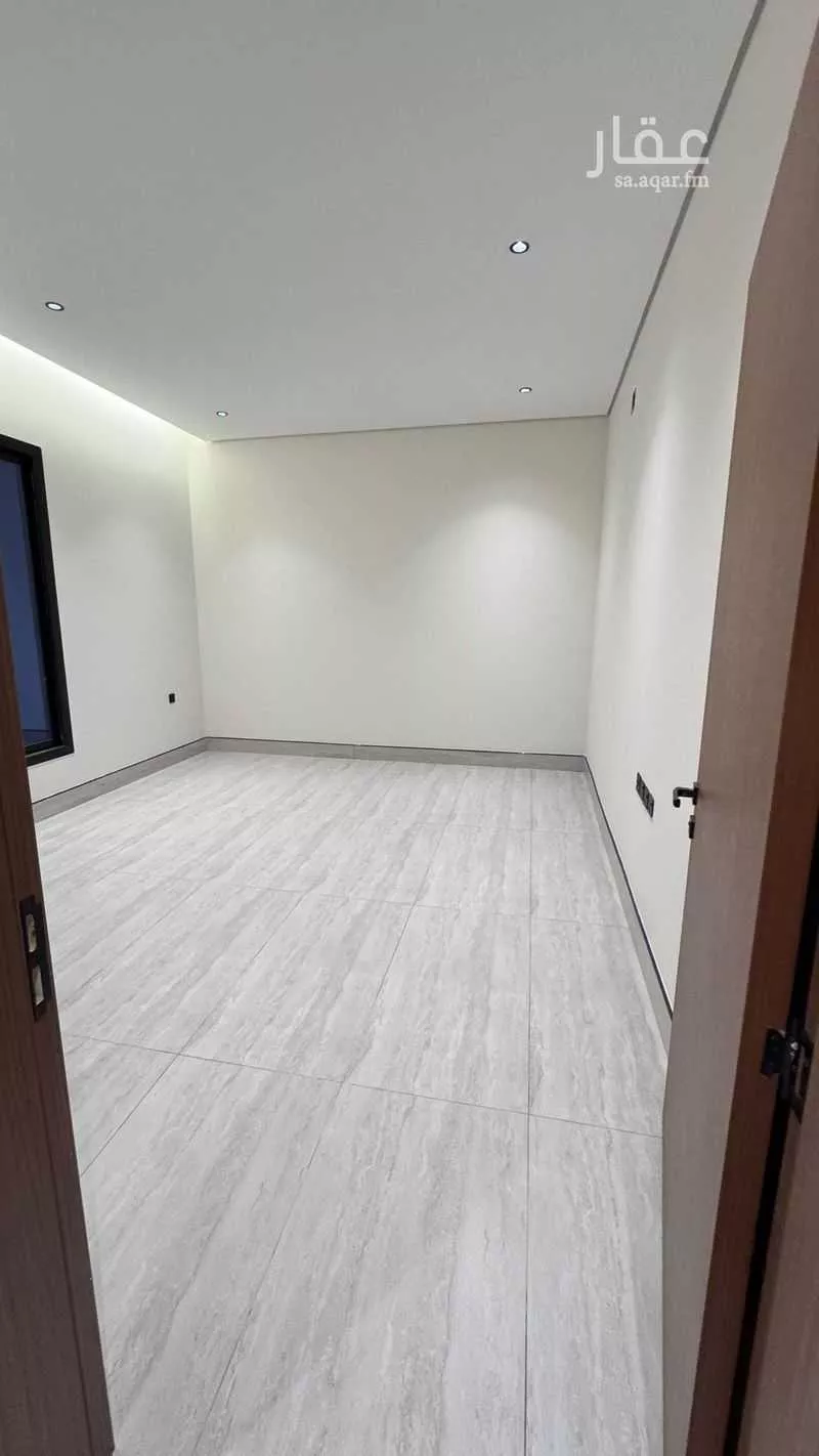 فيلا 6 غرف في الشرق 6