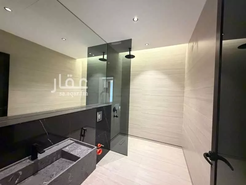 فيلا 5 غرف في العارض 9