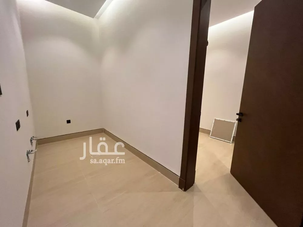 فيلا 4 غرف في المهدية 15