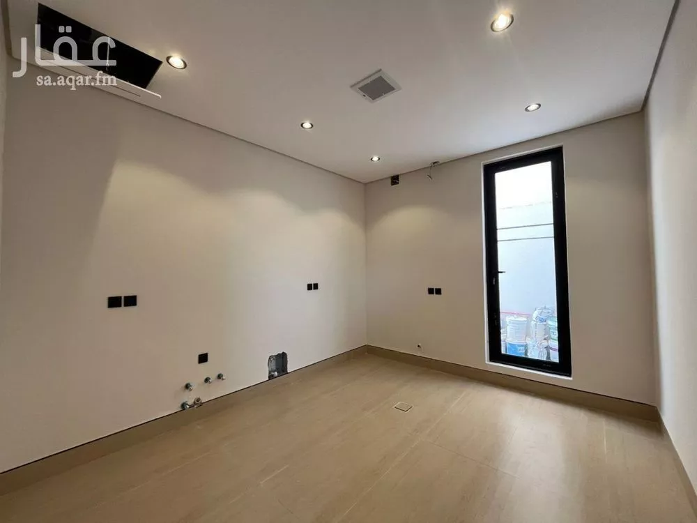 فيلا 4 غرف في المهدية 13