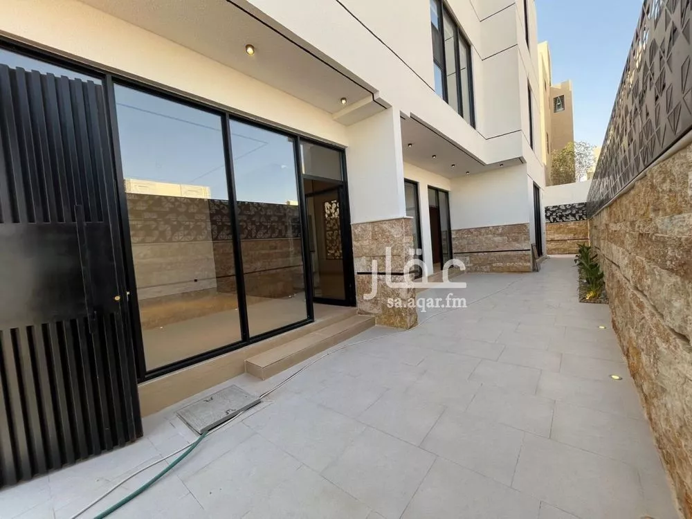 فيلا 4 غرف في المهدية 5