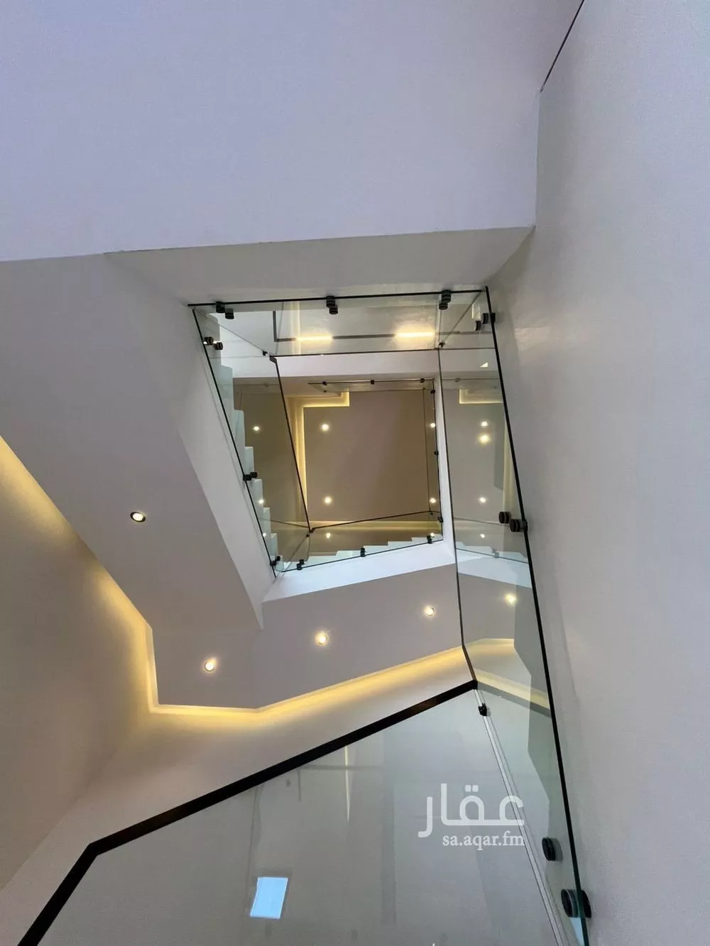 فيلا 4 غرف في المهدية 9