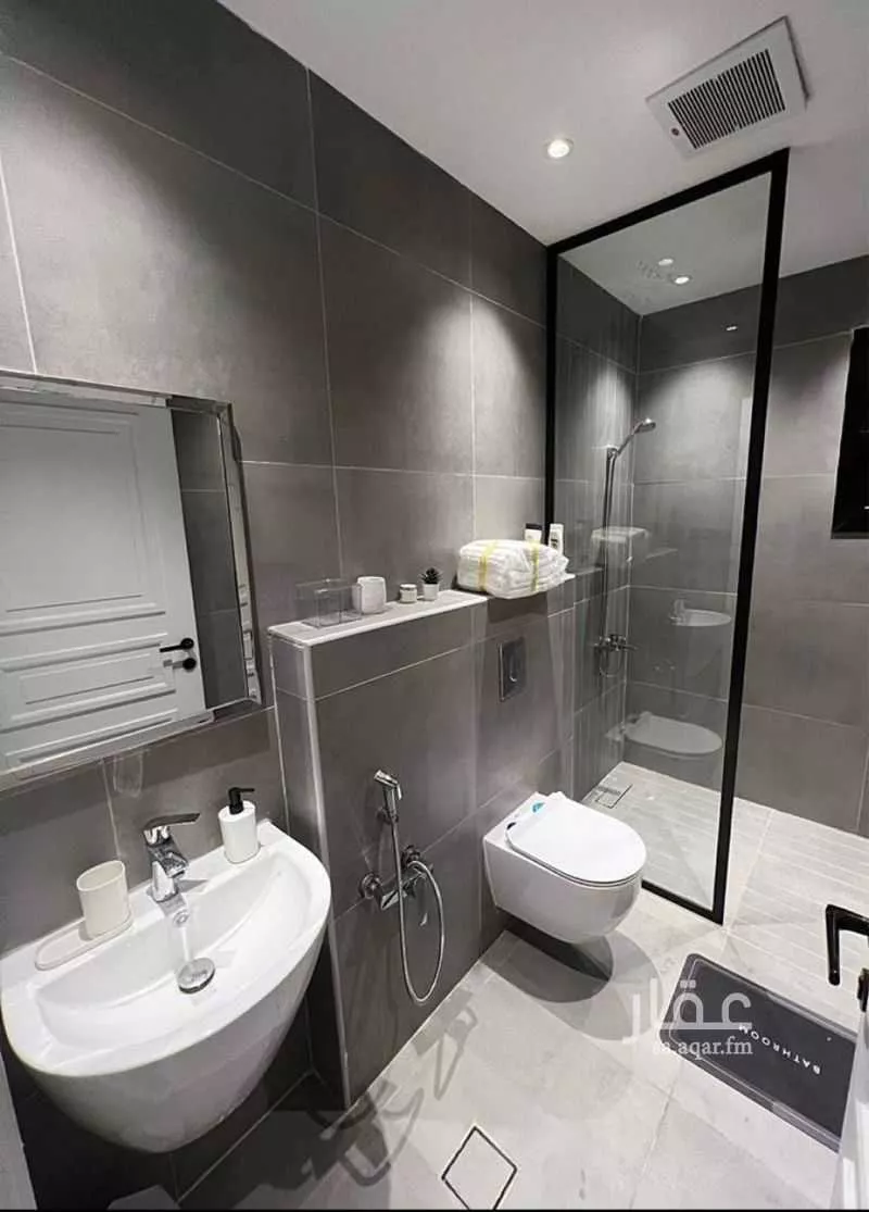 شقة 3 غرف في الملقا 11