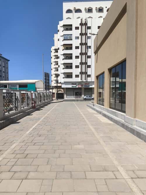 محل 2312 م² في الشرفية 3