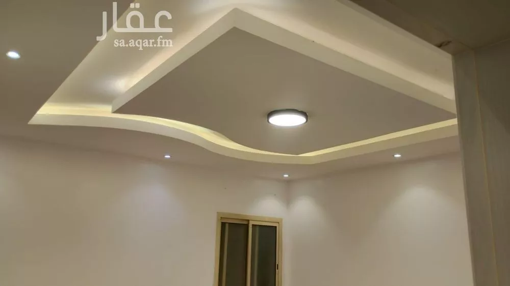 شقة 4 غرف في الملقا 3