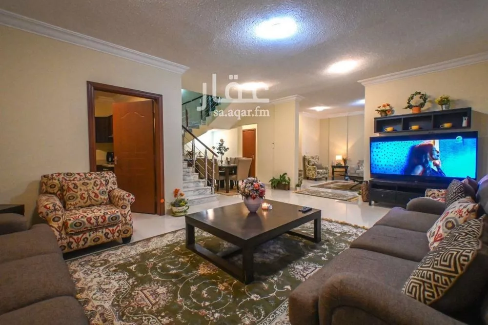 4 bedroom apartment in Al Malqa 5