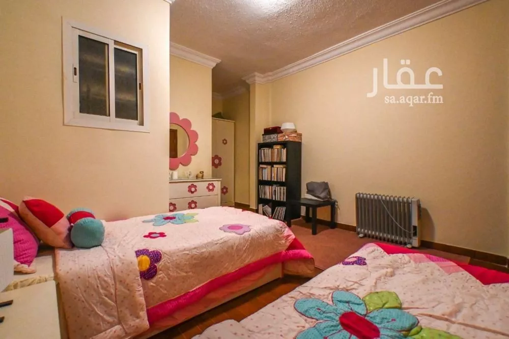 4 bedroom apartment in Al Malqa 8