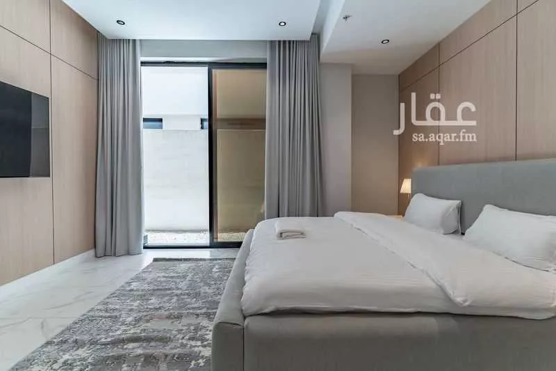 شقة 3 غرف في الملقا 8