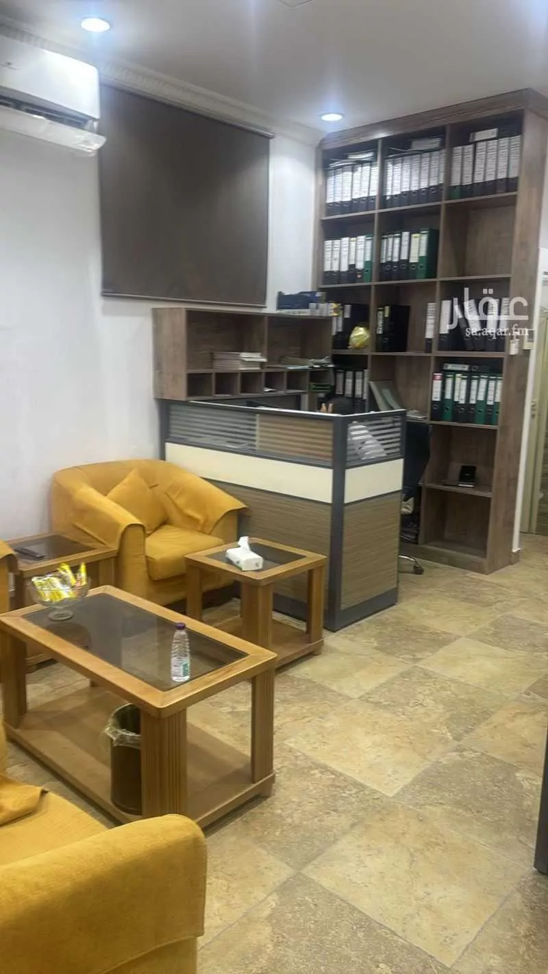 محل 748 م² في النهضة 6